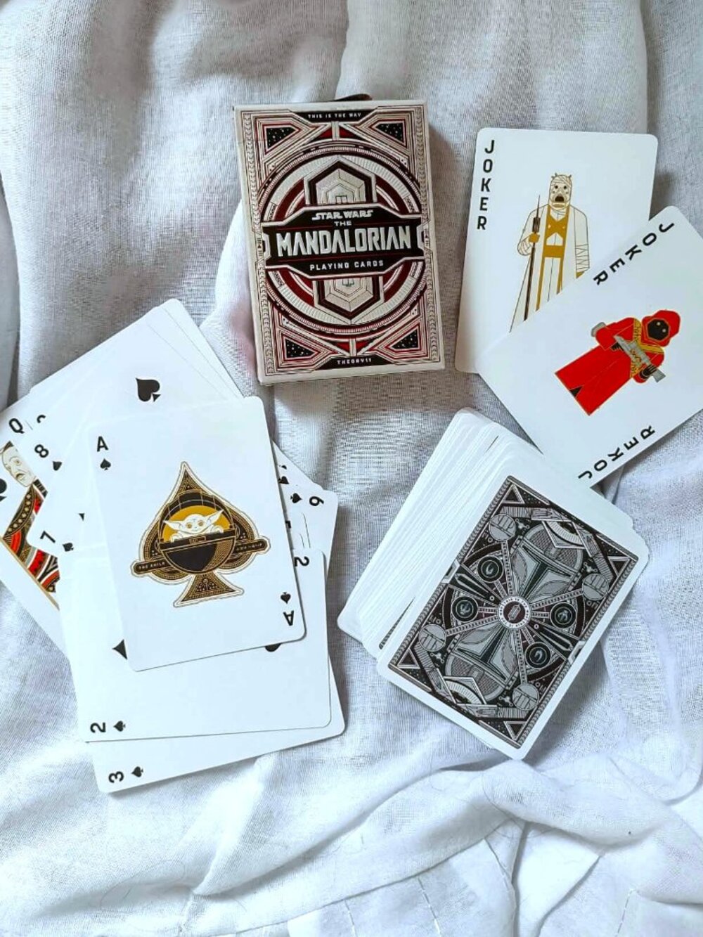 Star Wars: The Mandalorian Premium Playing Cards Deck
